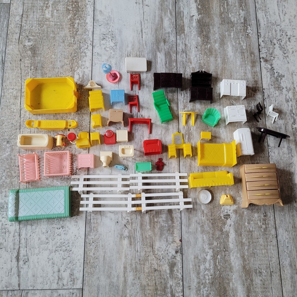 VTG Marx Toys Plastic Dollhouse Furniture & Accessories -Huge 50+ Piece Lot READ